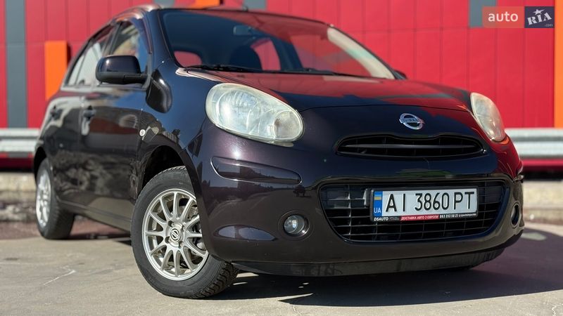 Хэтчбек Nissan March 2013 в Киеве