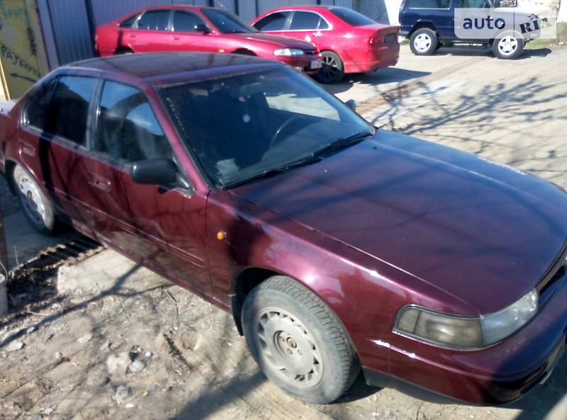 Седан Nissan Maxima 1994 в Одессе