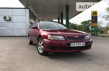 Седан Nissan Maxima 1996 в Чернівцях