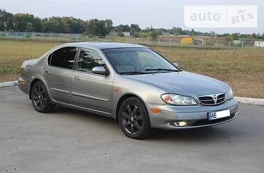 Седан Nissan Maxima 2002 в Днепре