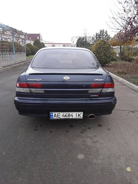 Седан Nissan Maxima 1996 в Кривому Розі