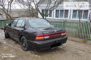 Седан Nissan Maxima 1998 в Хмельницком