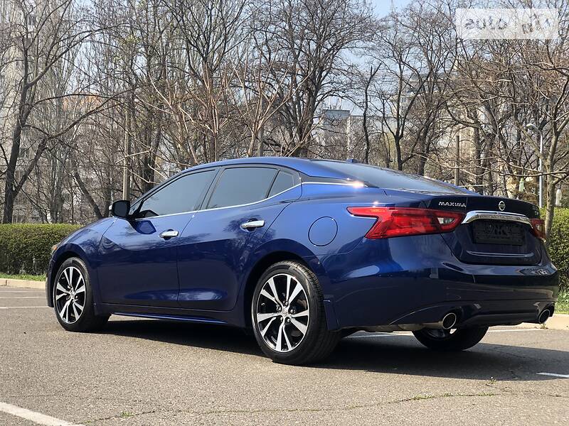 Седан Nissan Maxima 2018 в Одесі