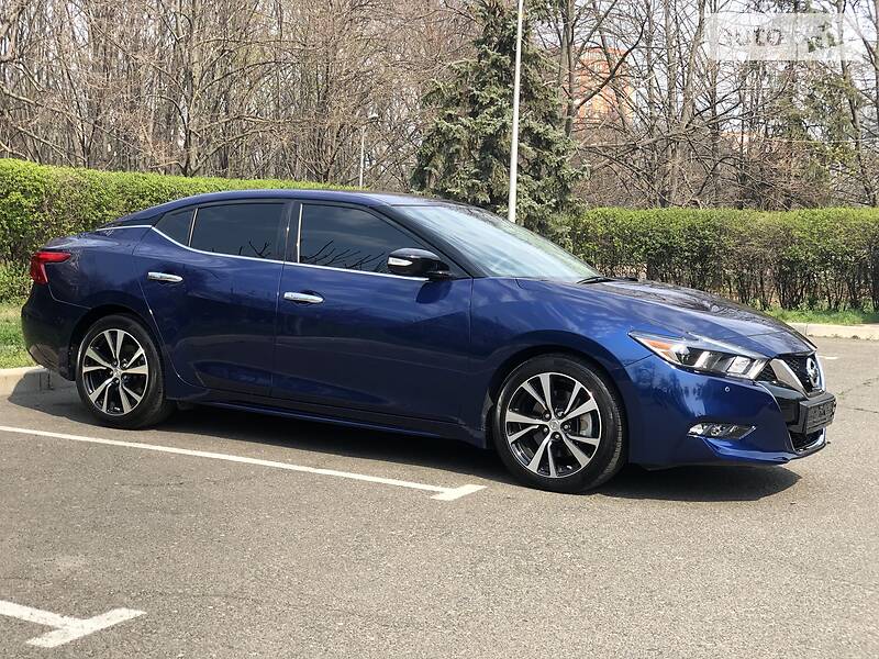 Седан Nissan Maxima 2018 в Одесі