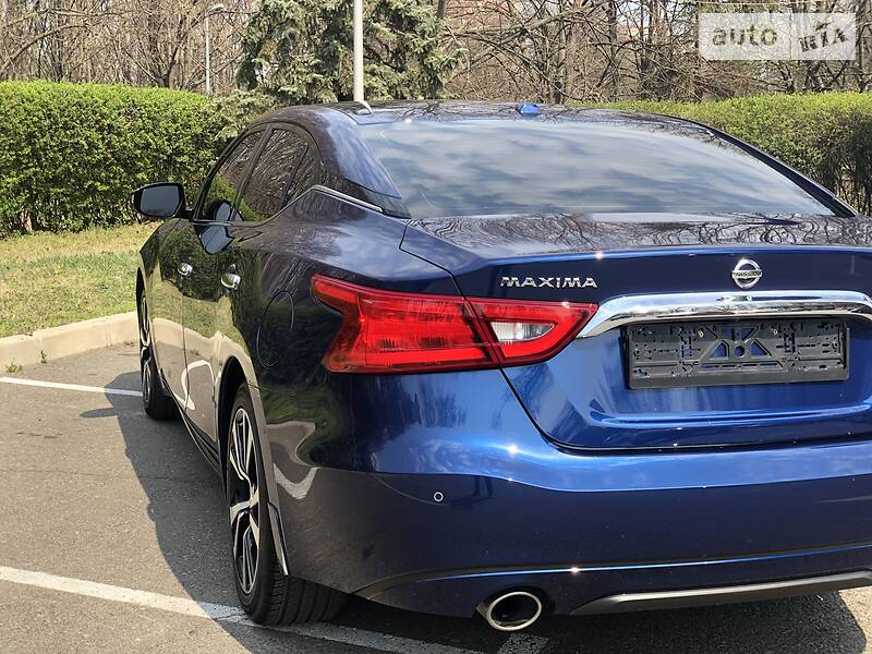 Седан Nissan Maxima 2018 в Одесі