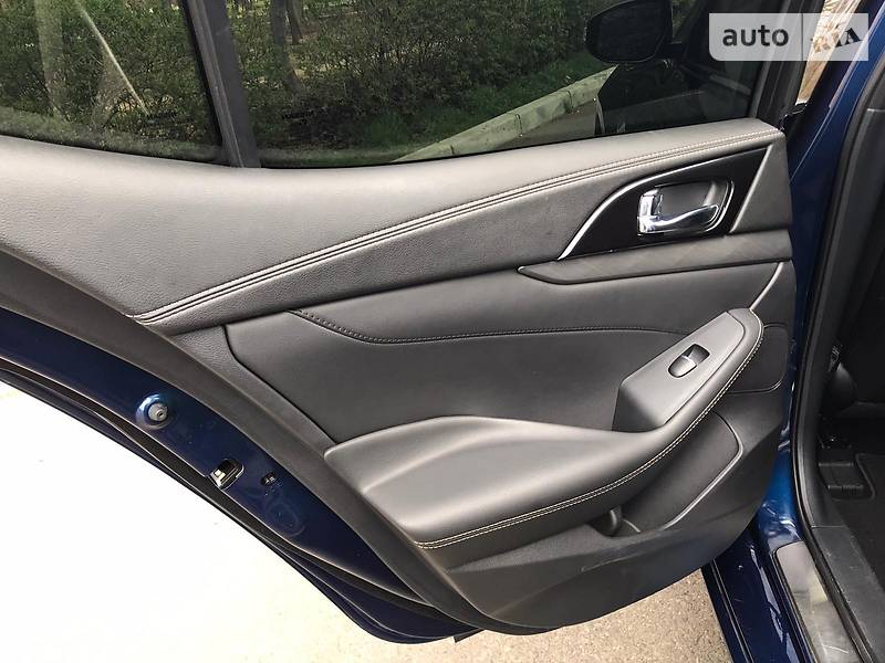 Седан Nissan Maxima 2018 в Одесі