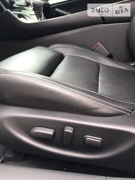 Седан Nissan Maxima 2018 в Одесі