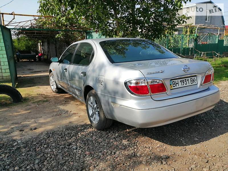 Седан Nissan Maxima 2000 в Одессе