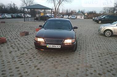 Седан Nissan Maxima 1995 в Києві