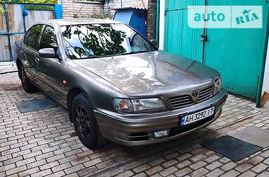 Седан Nissan Maxima 1999 в Покровске