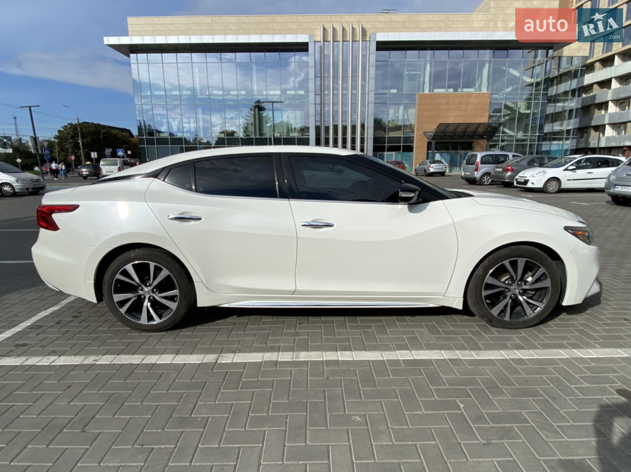 2016 Nissan Maxima - мініатюра 6