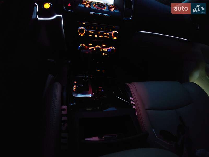 Седан Nissan Maxima 2014 в Полтаві