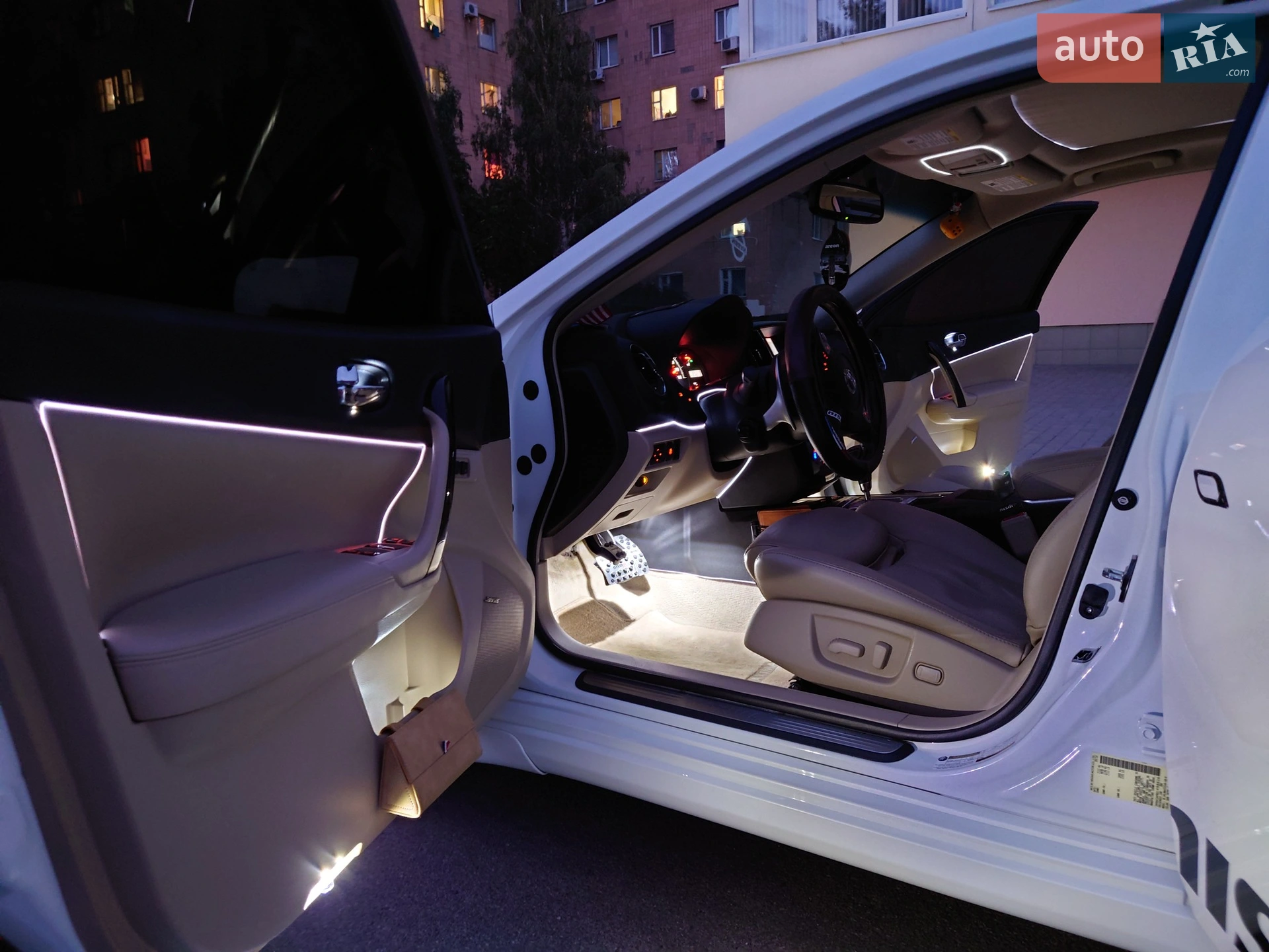 2014 Nissan Maxima - мініатюра 27