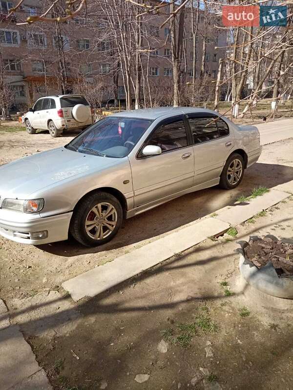 Nissan Maxima 1996