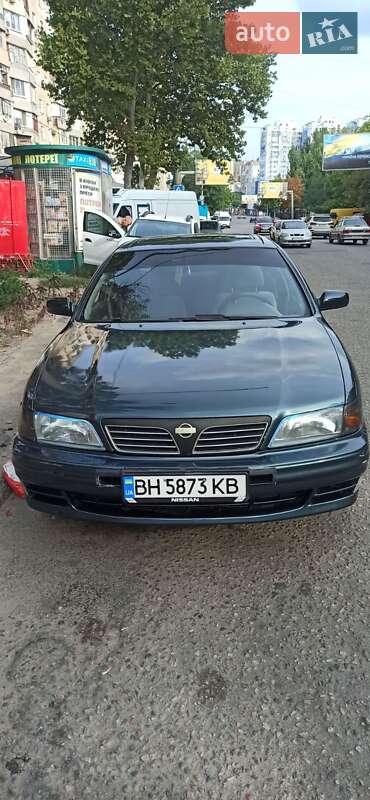 Седан Nissan Maxima 1996 в Одесі