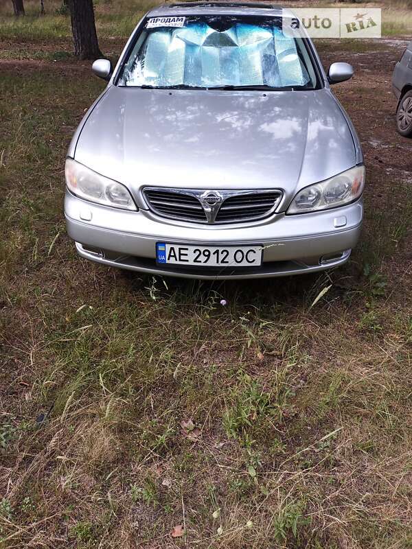 Седан Nissan Maxima 2002 в 