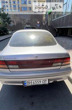 Седан Nissan Maxima 1995 в Одессе