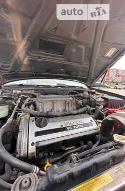 Седан Nissan Maxima 1999 в 