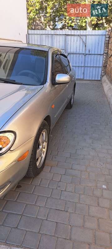 Седан Nissan Maxima 2003 в Николаеве