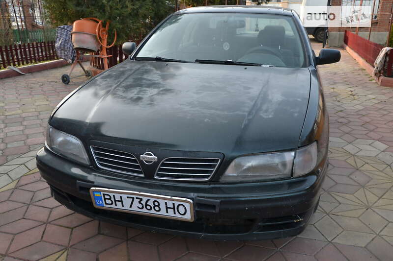 Седан Nissan Maxima 1995 в Одессе