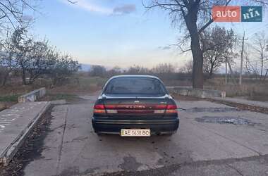 Седан Nissan Maxima 1997 в Днепре