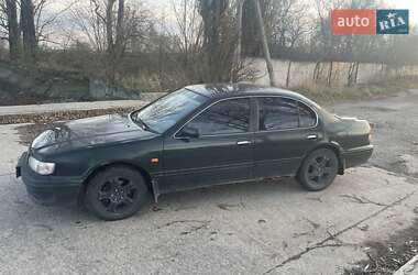 Седан Nissan Maxima 1997 в Днепре