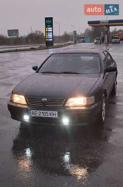 Седан Nissan Maxima 1997 в Дніпрі