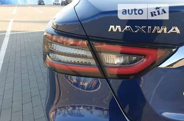 Седан Nissan Maxima 2022 в Одесі
