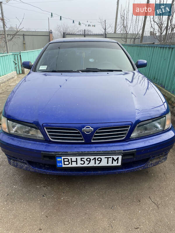 Nissan Maxima 1995