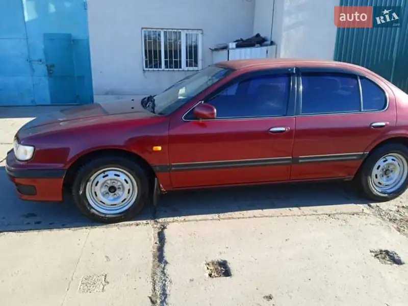 Nissan Maxima 1995
