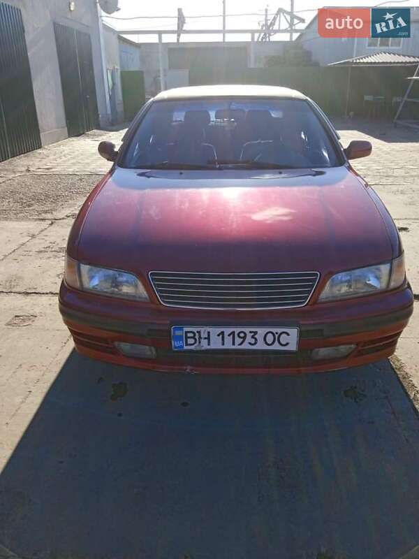 Седан Nissan Maxima 1995 в Сараті фото 2 Седан Nissan Maxima 1995 в Сараті