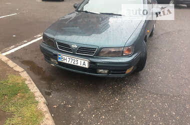 Седан Nissan Maxima 1997 в Одессе