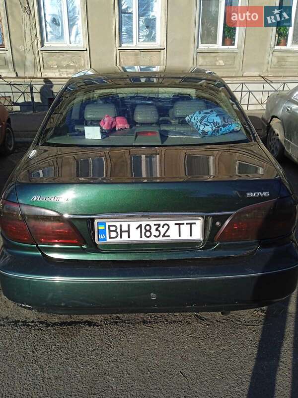 Седан Nissan Maxima 2000 в Одессе