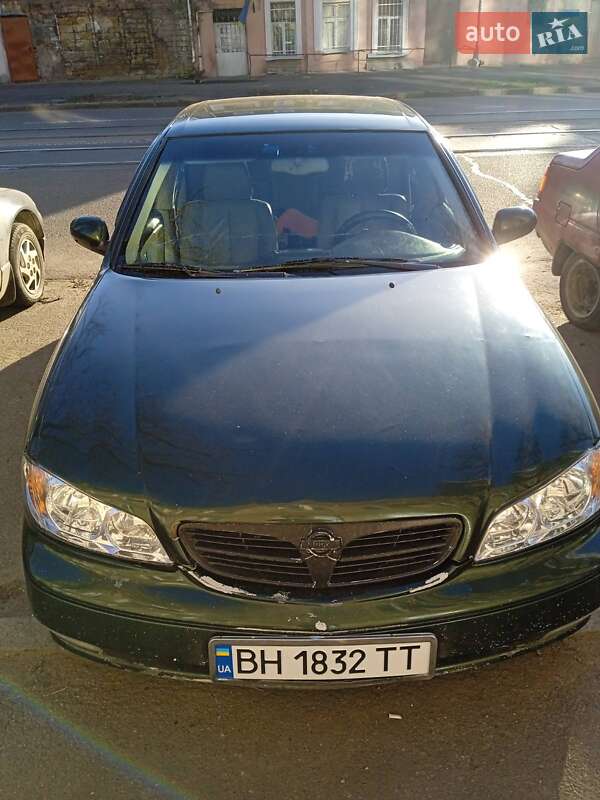 Седан Nissan Maxima 2000 в Одессе