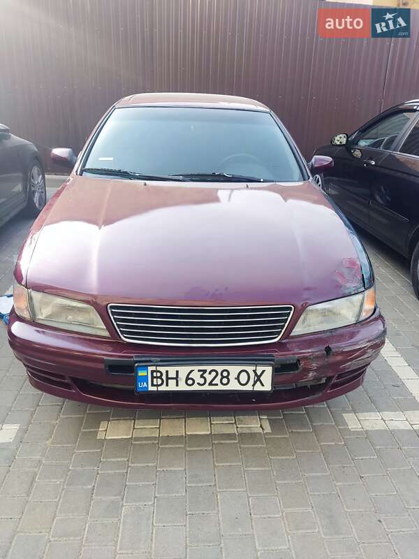 Седан Nissan Maxima 1995 в Одессе