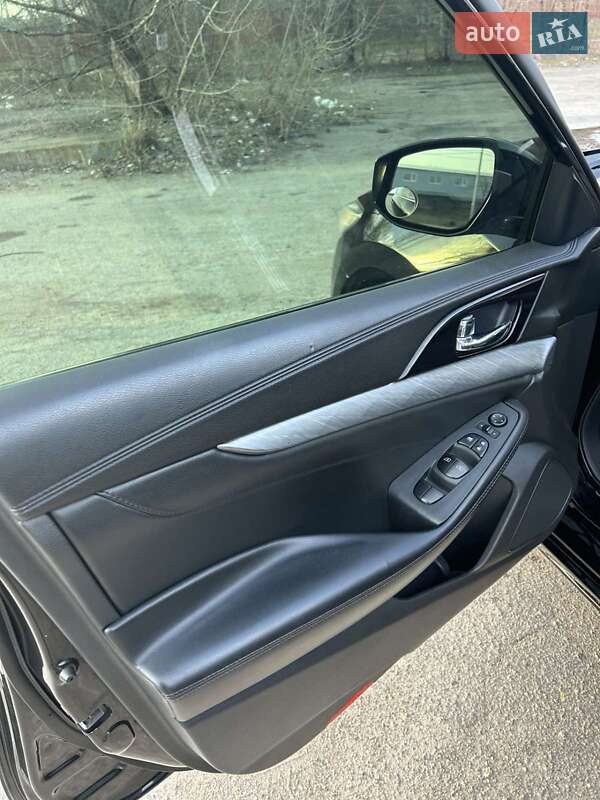 Седан Nissan Maxima 2016 в Днепре