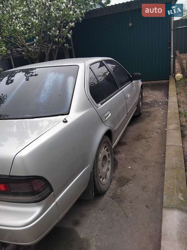 Седан Nissan Maxima 1991 в Слов'янську
