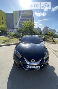 Седан Nissan Maxima 2017 в Киеве