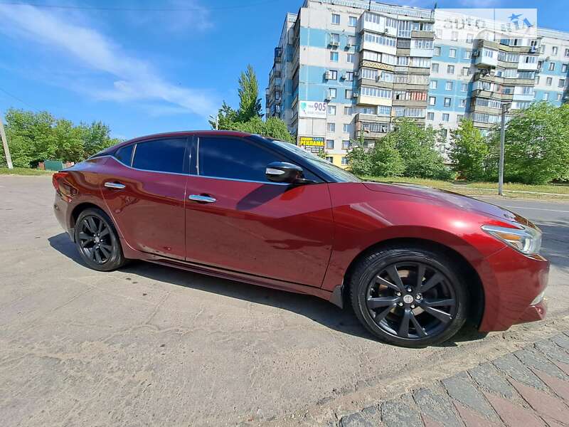 Седан Nissan Maxima 2016 в Краматорске