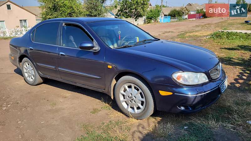 Седан Nissan Maxima 2000 в Миколаєві