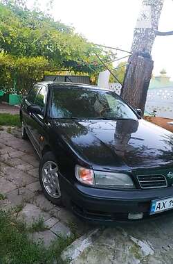 Седан Nissan Maxima 1998 в Сахновщине