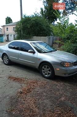 Седан Nissan Maxima 2003 в Первомайске