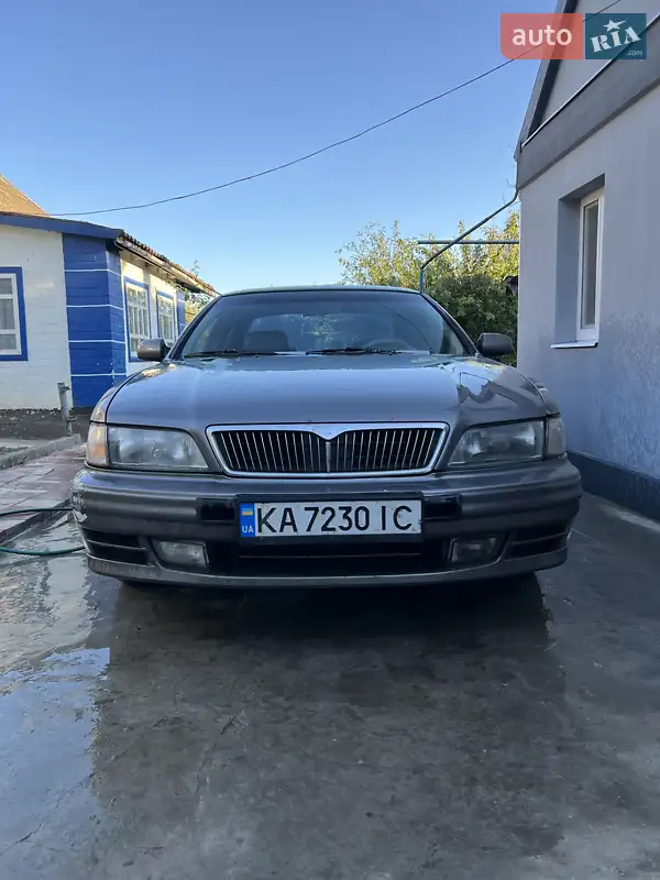 Седан Nissan Maxima 1998 в 