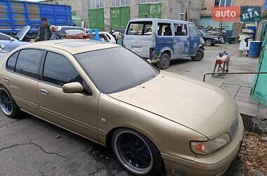 Седан Nissan Maxima 1997 в Одессе