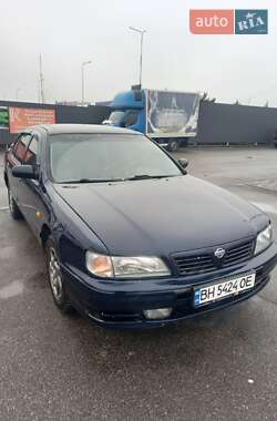 Седан Nissan Maxima 1995 в Полтаве