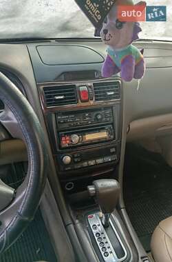 Седан Nissan Maxima 2001 в 