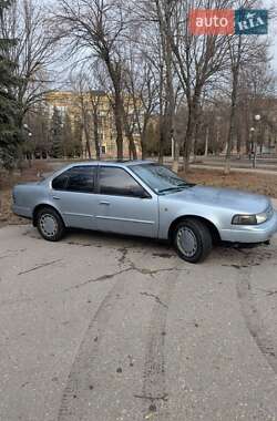 Седан Nissan Maxima 1992 в Харькове