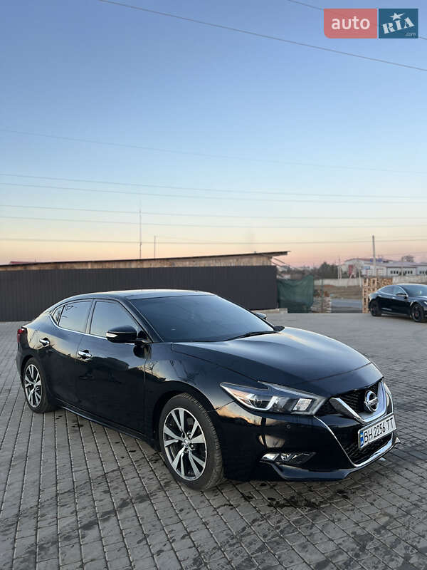 Седан Nissan Maxima 2016 в Одесі