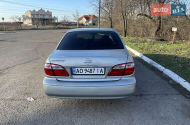 Седан Nissan Maxima 2003 в 