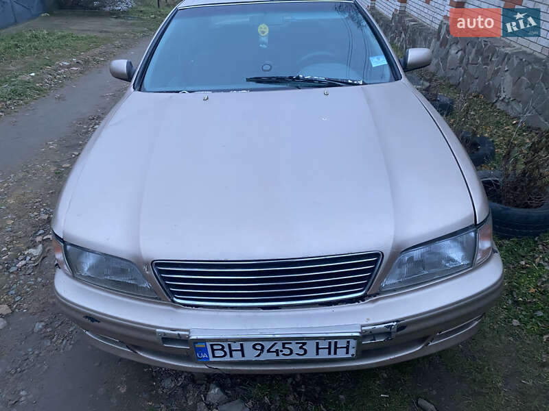 Седан Nissan Maxima 1996 в Одесі